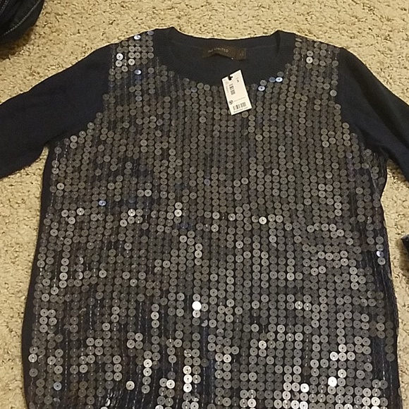 Limited sweater - Picture 1 of 1